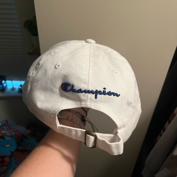 champion white hat - Picture 2 of 3